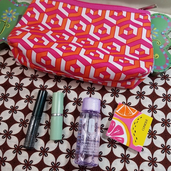 CLINIQUE Set - Picture 3 of 7